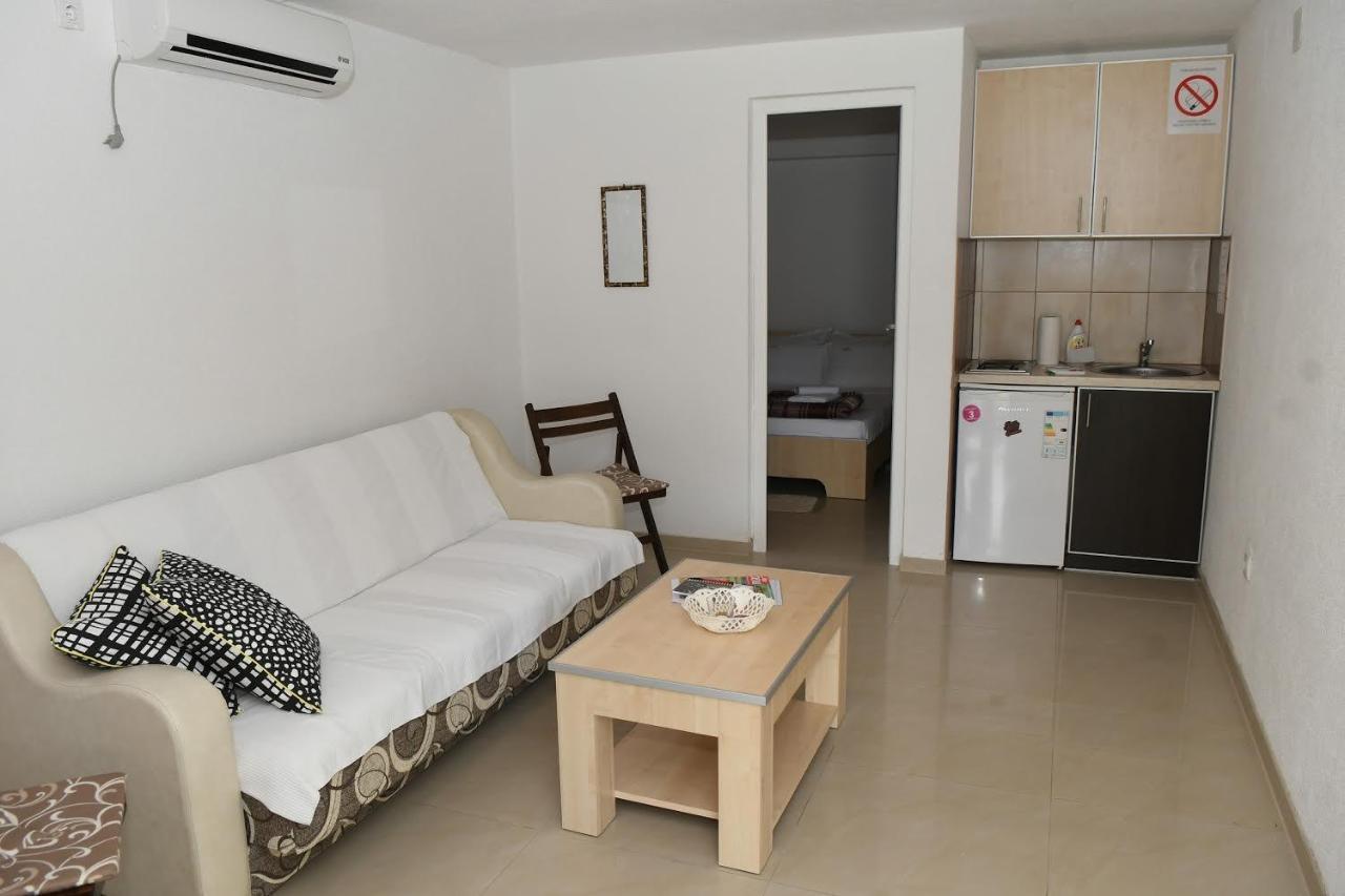 Appartamento Sobe Alex Veliko Gradište Esterno foto